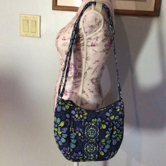 Vera Bradley Handbags - Vera Bradley “Indigo Pop” Bag